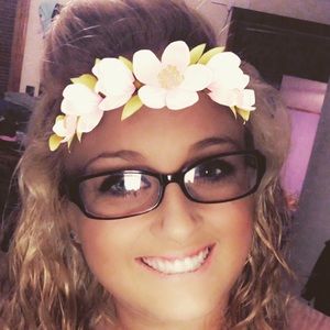 Meet your Posher, Stacy